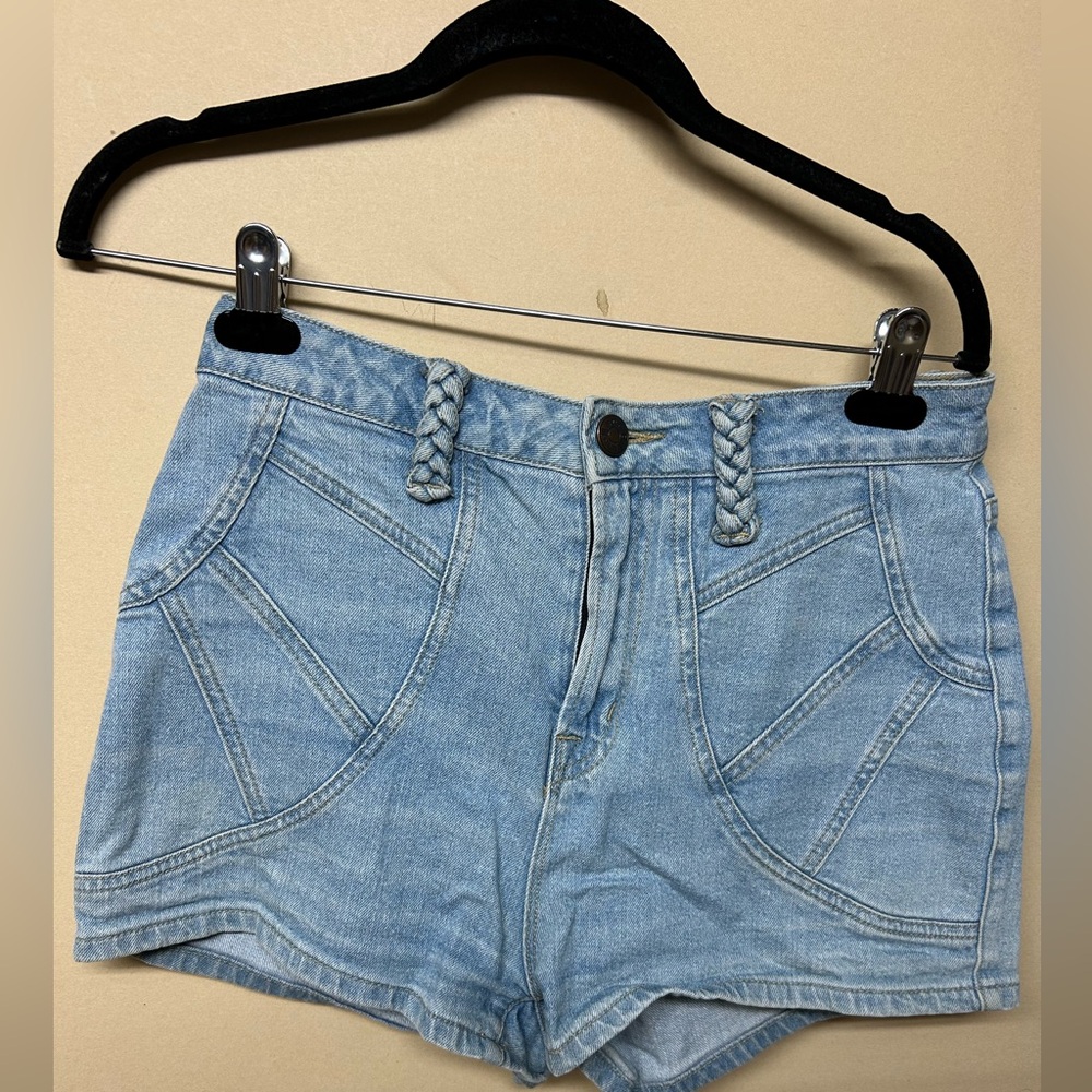 2/$30⚡️- SHORTS | Women’s BDG shorts size 28